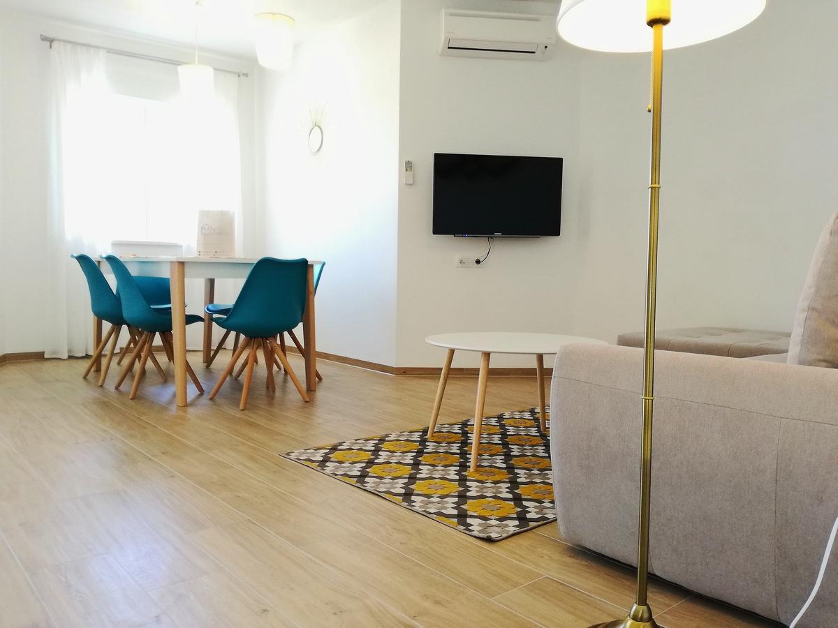 Maiv Residence - Family & Designer Suites Rogoznica  Dış mekan fotoğraf