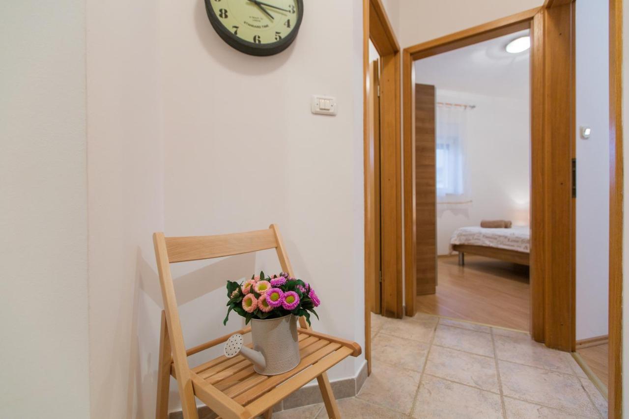 Maiv Residence - Family & Designer Suites Rogoznica  Oda fotoğraf