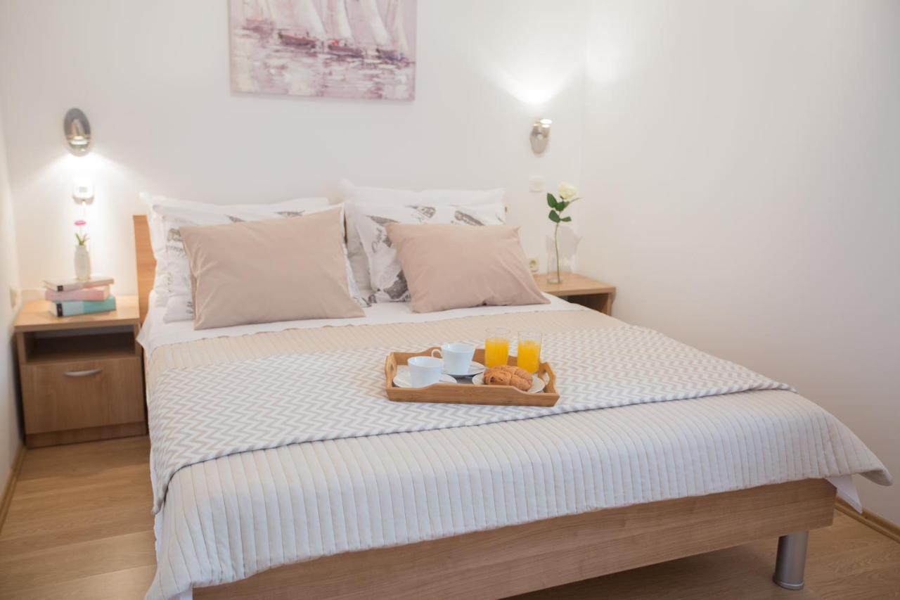 Maiv Residence - Family & Designer Suites Rogoznica  Oda fotoğraf