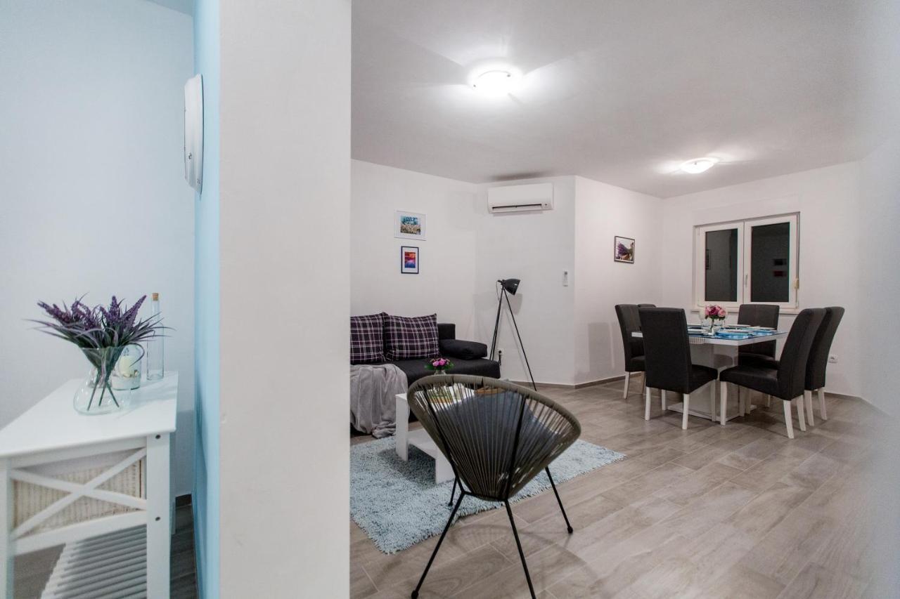 Maiv Residence - Family & Designer Suites Rogoznica  Oda fotoğraf